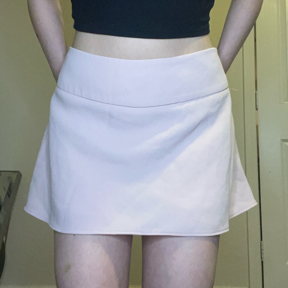 Express light pink skort